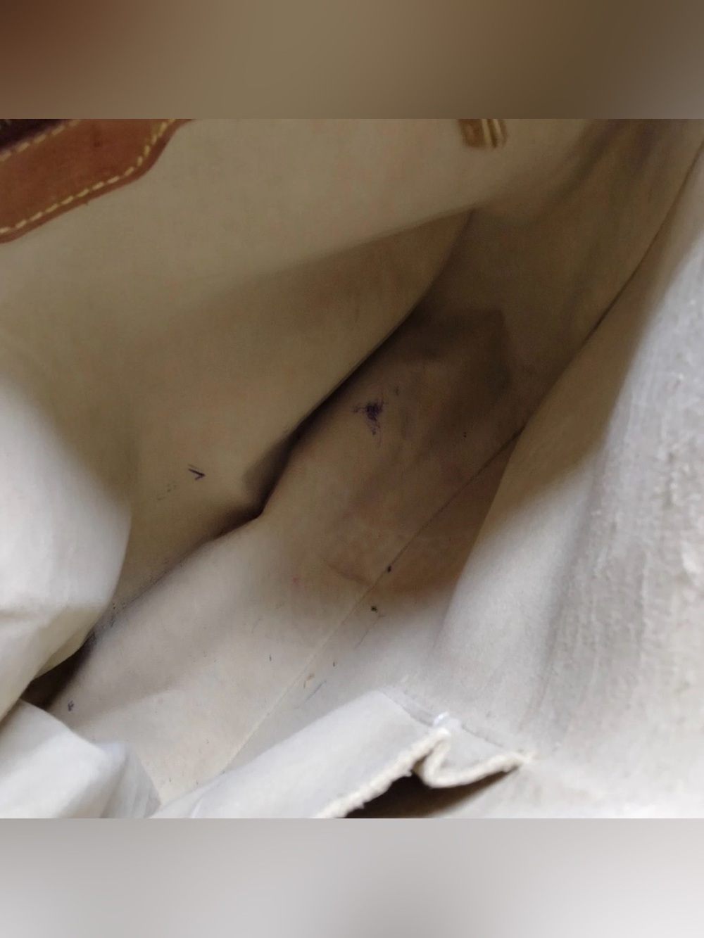 ✅AUTHENTIC✅LOUIS VUITTON LOOPING GM - Picture 14 of 14